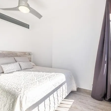 Karola 12-c Levante Appartement