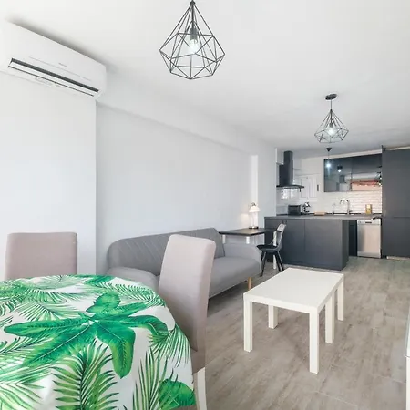 Karola 12-c Levante * Benidorm